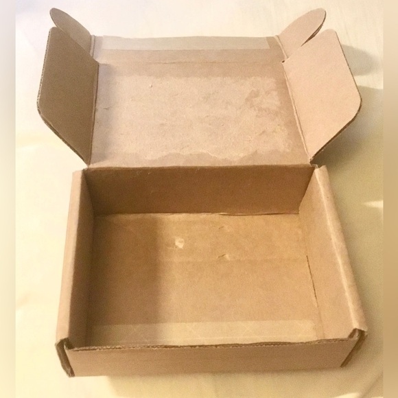 Small Filson box only - Picture 2 of 6